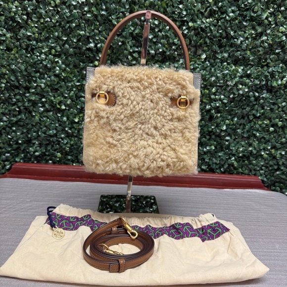 Tory Burch Lee Radziwill PetTory Burch Lee Radziwill Petite Double Bag Shearling - Picture 3 of 12